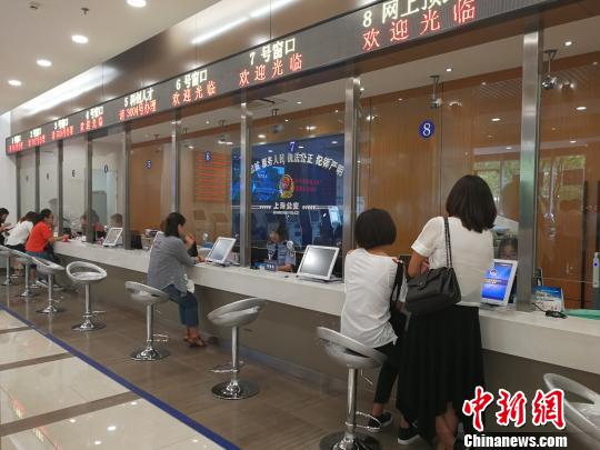 上海目前有15万余留学人员在沪创办企业注册资金超7.8亿美元